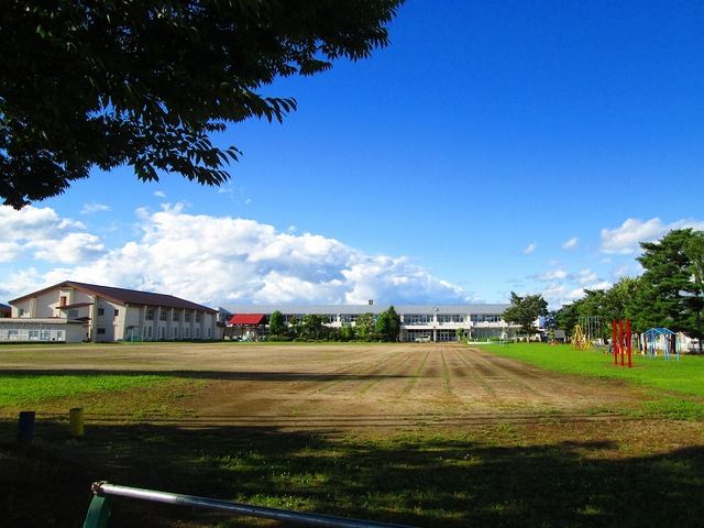 【チェリーハウスIの小学校】