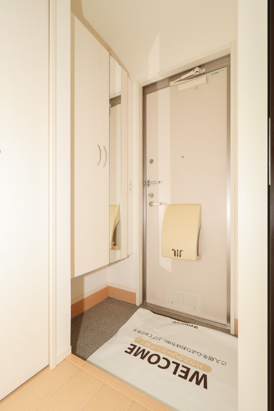 玄関　図面と現状に相違がある場合には現状を優先