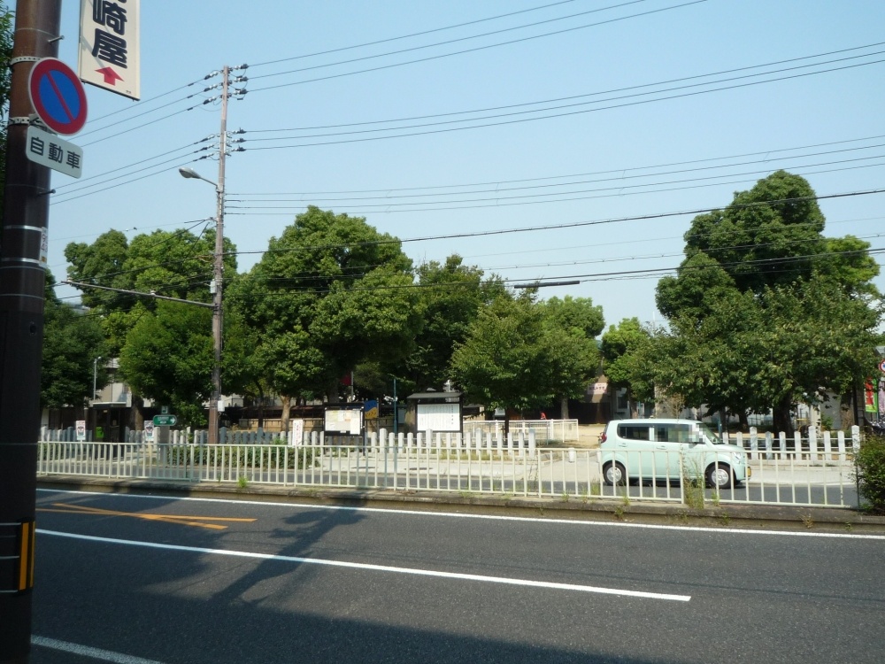 【フィカーサ阿倍野元町の公園】