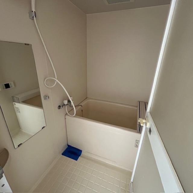 バス・シャワールーム　別部屋参考写真