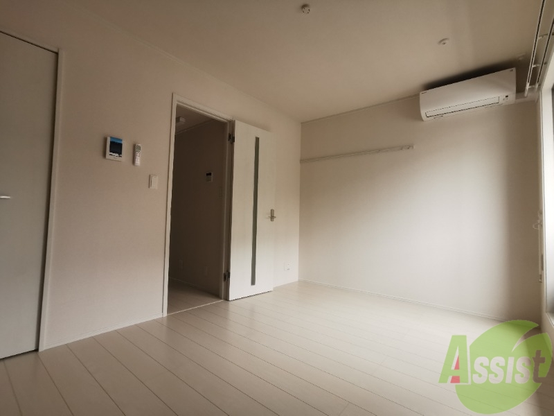 その他部屋・スペース　洋室を別の角度から撮ってみました！どうですか？