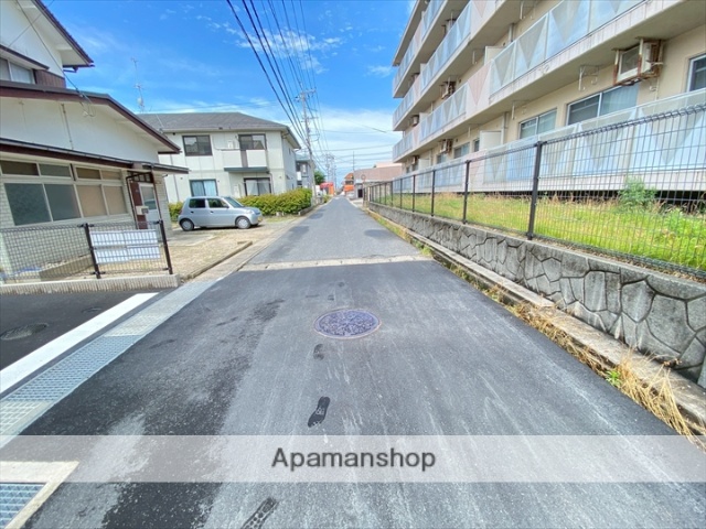 その他　前面道路（その他）まで0m