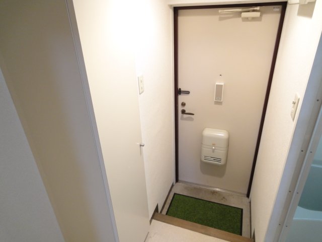 玄関　同物件別室