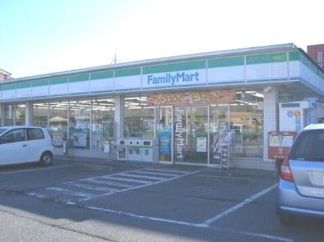 コンビニ　ファミリーマート筑西布川店（コンビニ）まで1798m