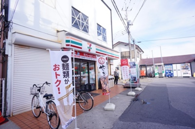 コンビニ　セブンイレブン（コンビニ）まで622m