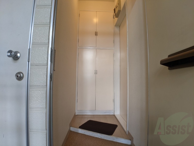 玄関　玄関です。白を基調としていて清潔感があります！