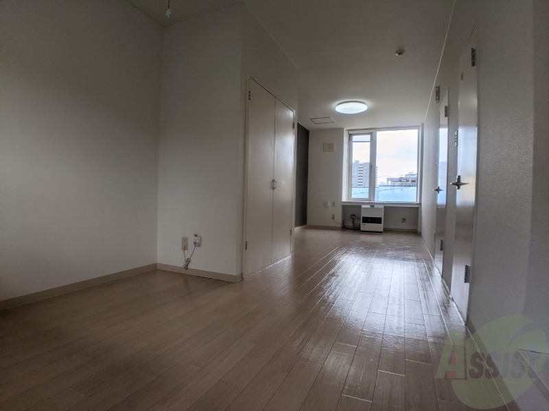 居室・リビング　広くてキレイなお部屋が広がっていて、充実した生活が送れそう。