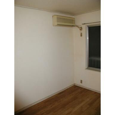 居室・リビング　エアコン完備です。