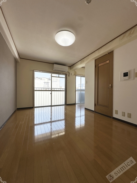 バルコニー　※４０３号室・リフォーム前の写真となります。