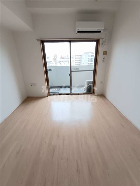 居室・リビング　居間です