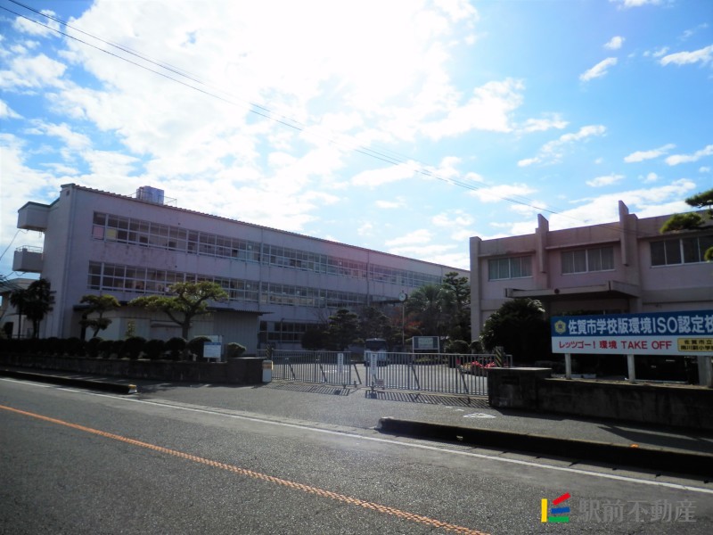 小学校　南川副小学校（小学校）まで800m