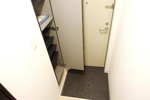 玄関　シューズボックス