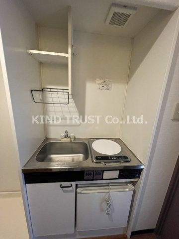 キッチン　ミニ冷蔵庫付きです