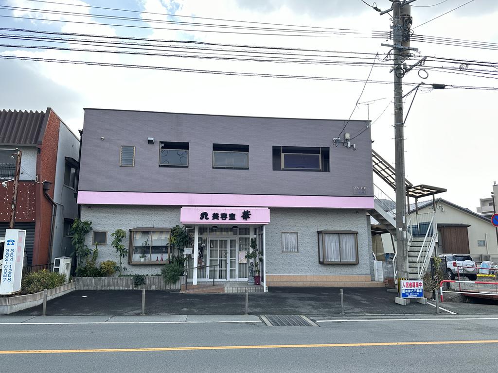 建物外観　2階角部屋になります！
