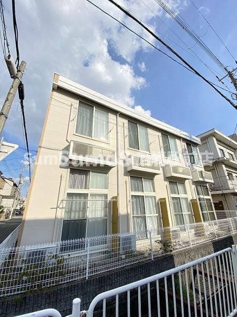 建物外観　落ち着いた雰囲気の外観です