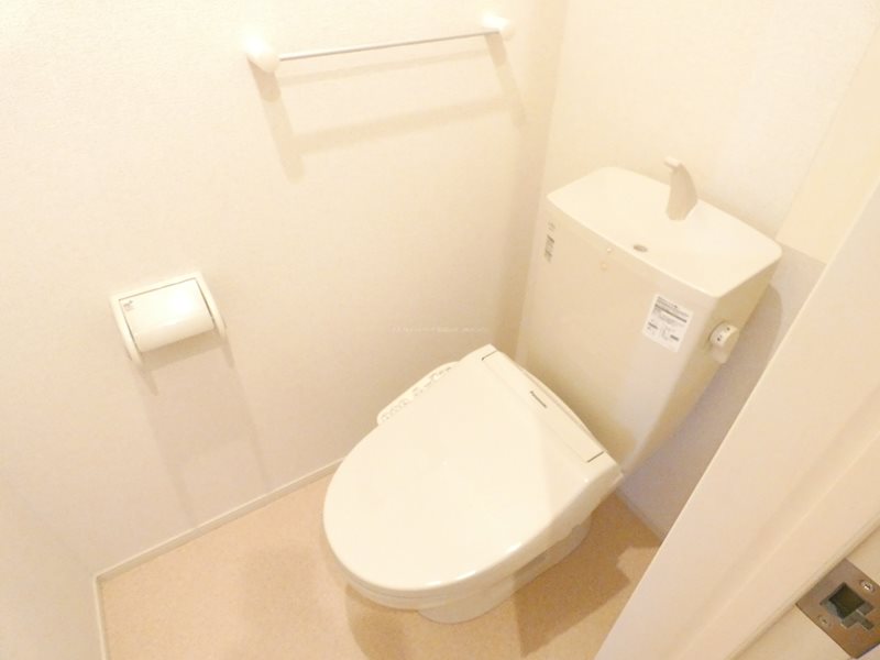 トイレ　類似部屋写真