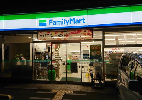 コンビニ　ファミリーマート 播磨北本荘店（コンビニ）まで359m