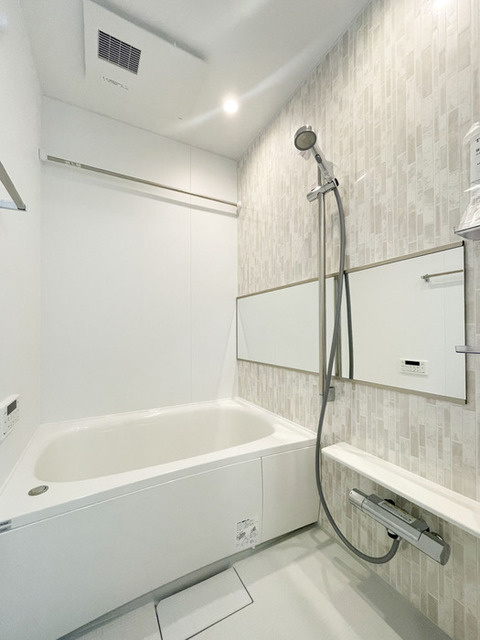 バス・シャワールーム　浴室