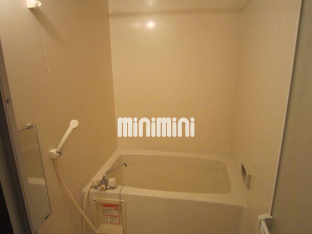 バス・シャワールーム　１日の疲れを洗い流す癒しの空間です