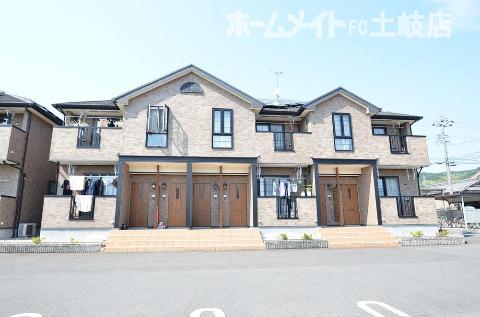 建物外観　外観写真（昼）
