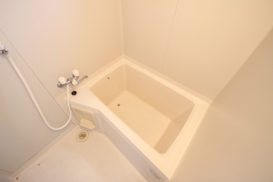 バス・シャワールーム　※別のお部屋の写真