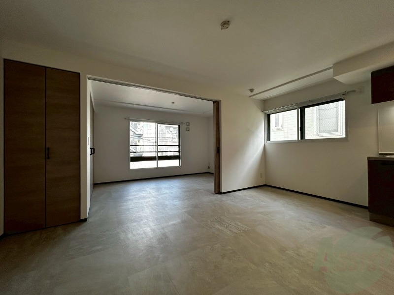 居室・リビング　広くてキレイなお部屋が広がっていて、充実した生活が送れそう。