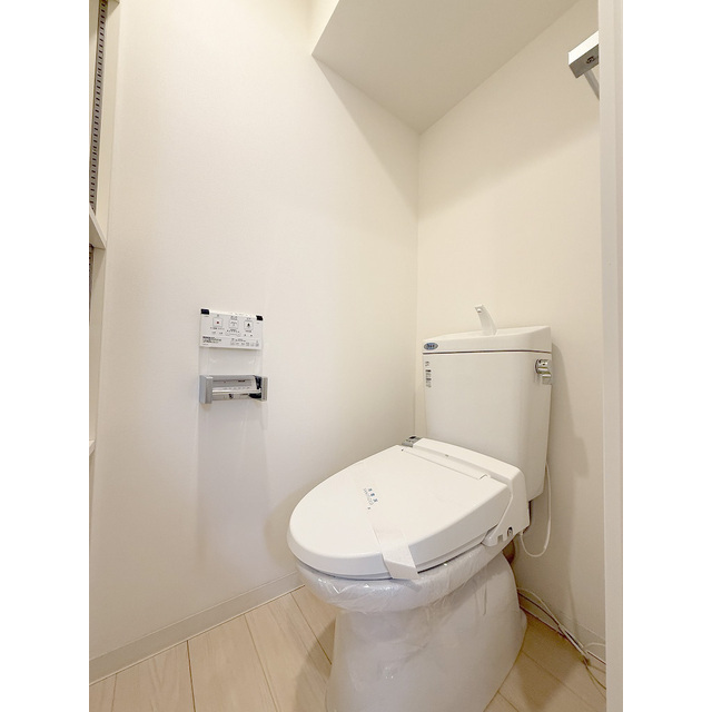 トイレ　温水洗浄便座