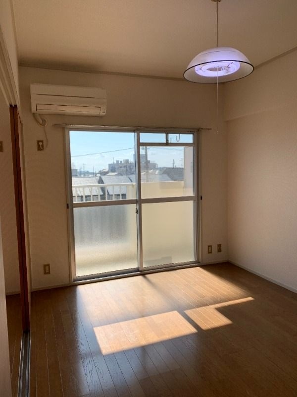 居室・リビング　※他部屋参照・現況優先