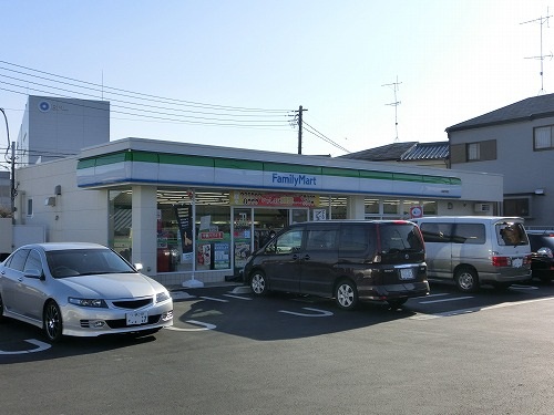 コンビニ　ファミリーマート川越的場店（コンビニ）まで388m