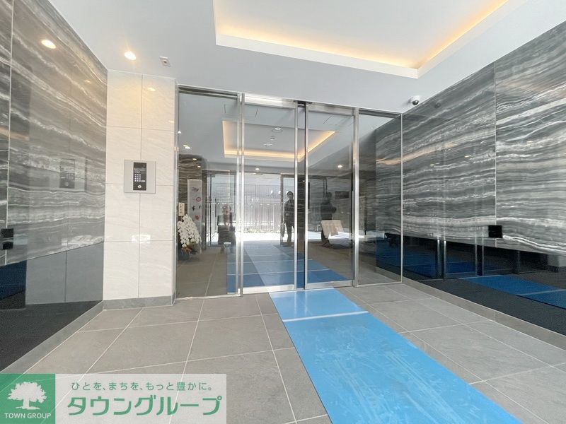 エントランス　エントランス