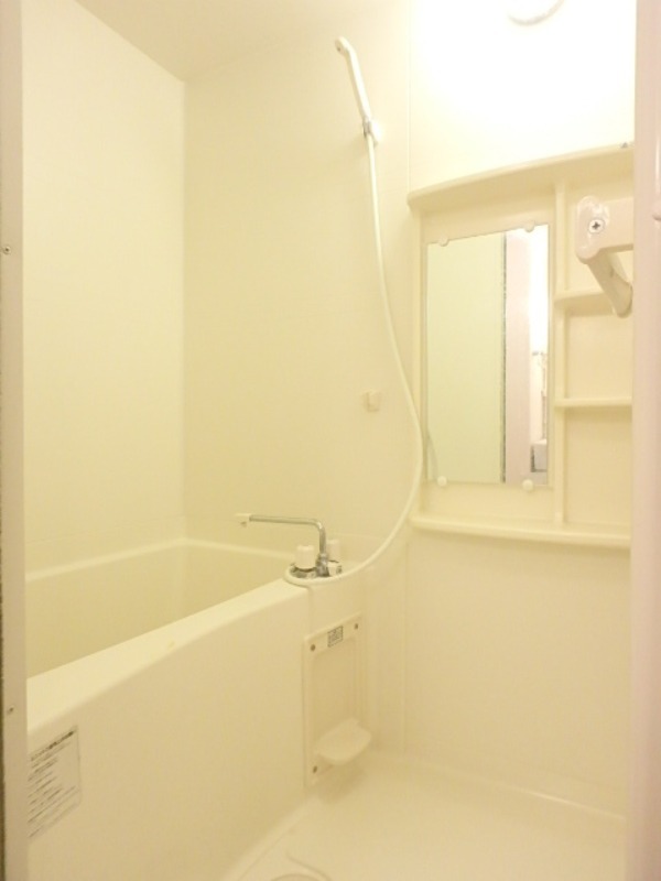 バス・シャワールーム　図面と現状に相違がある場合には現状を優先