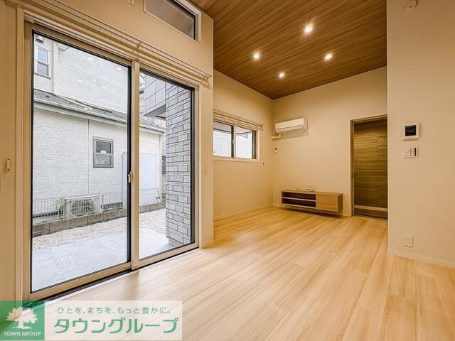 居室・リビング　フローリング