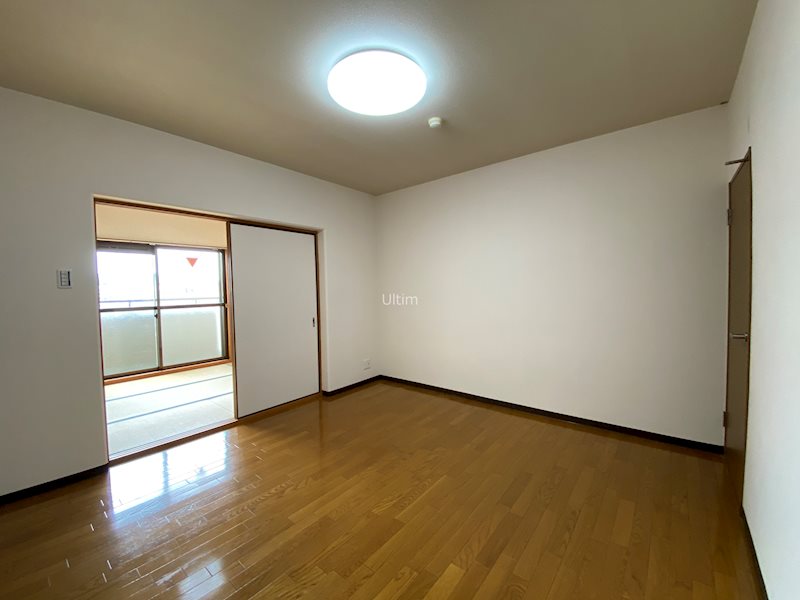 居室・リビング　※別のお部屋のお写真です。御参考までに。