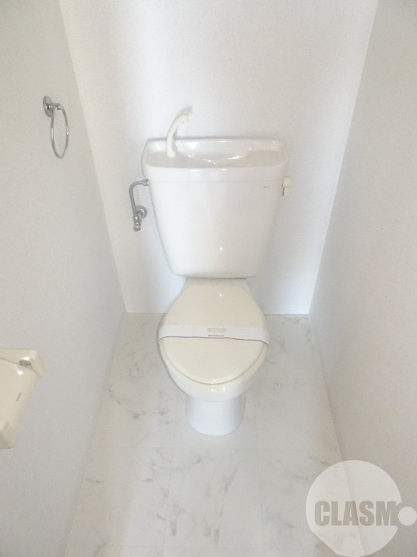 トイレ　キレイにリフォームされています♪