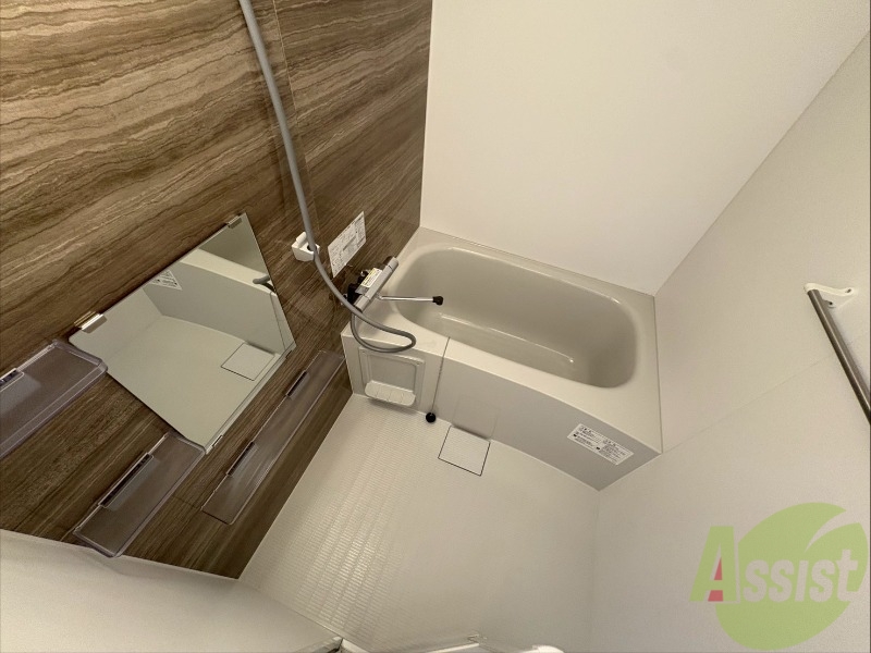 バス・シャワールーム　お風呂になります。一日の疲れを癒してくださいね。