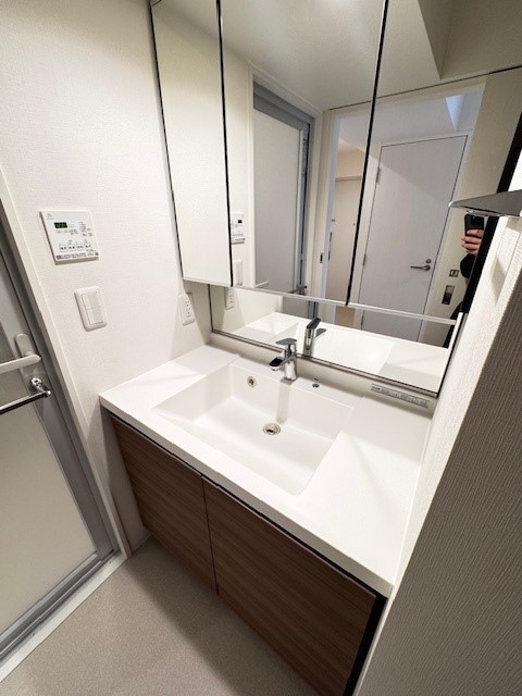 洗面設備　独立洗面台