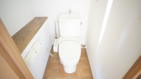 トイレ　シャワー付きトイレ