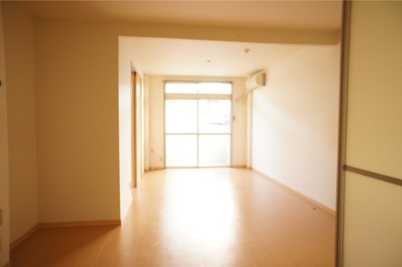 居室・リビング　図面と現状に相違がある場合には現状を優先