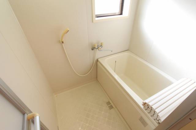 バス・シャワールーム　※１０Ｄ号室の写真です。