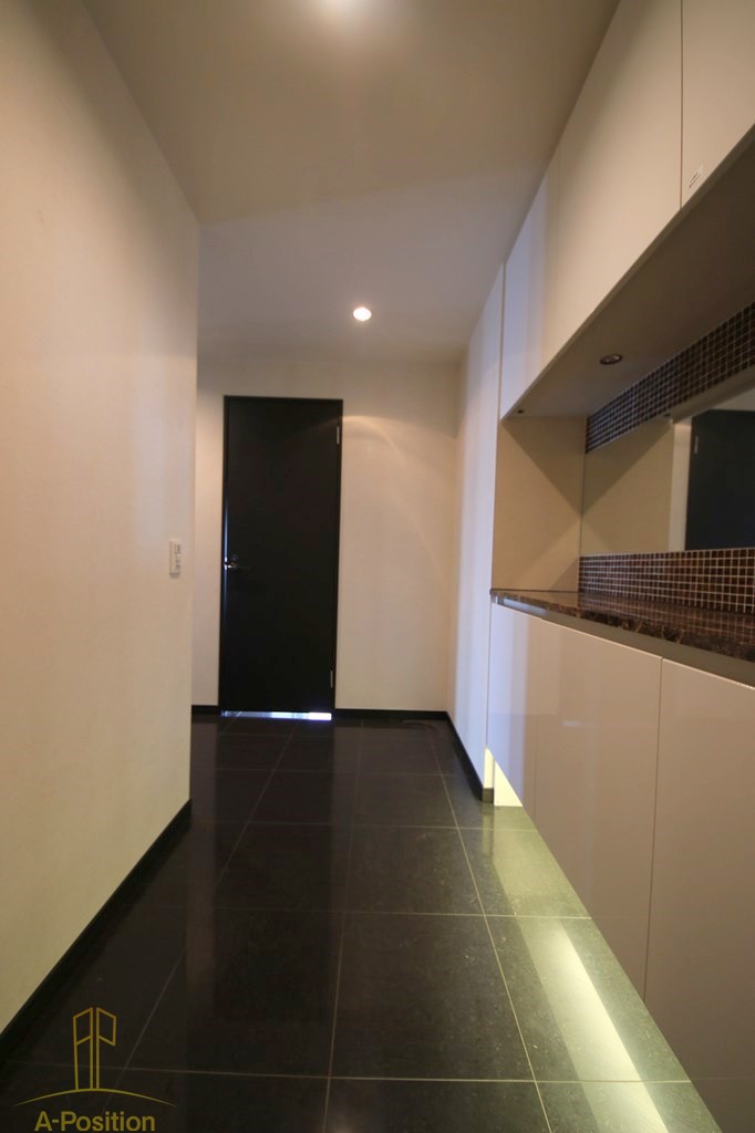 玄関　アルグラッド ザ・タワー心斎橋