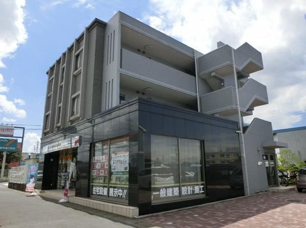 その他　目の前が大型スーパーです