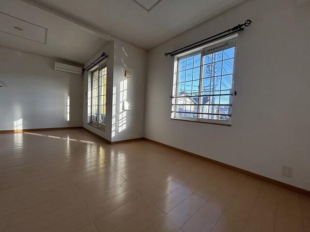 居室・リビング　１４．１帖のリビングです。