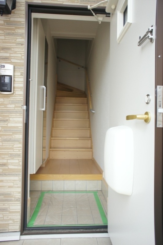 玄関　図面と現状に相違がある場合には現状を優先