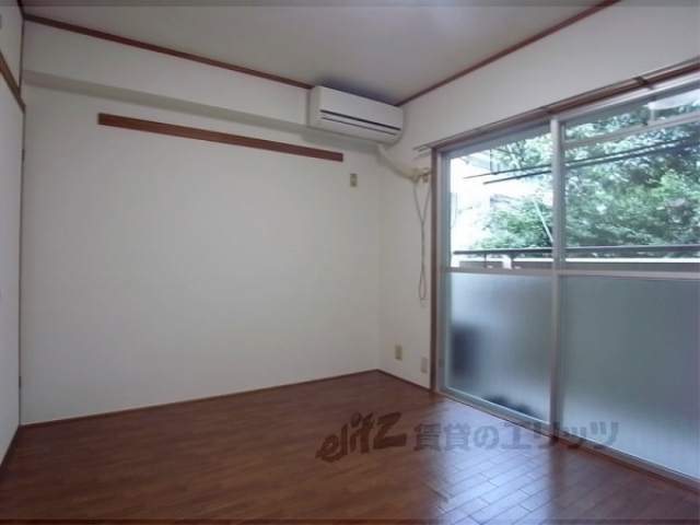 居室・リビング　洋室