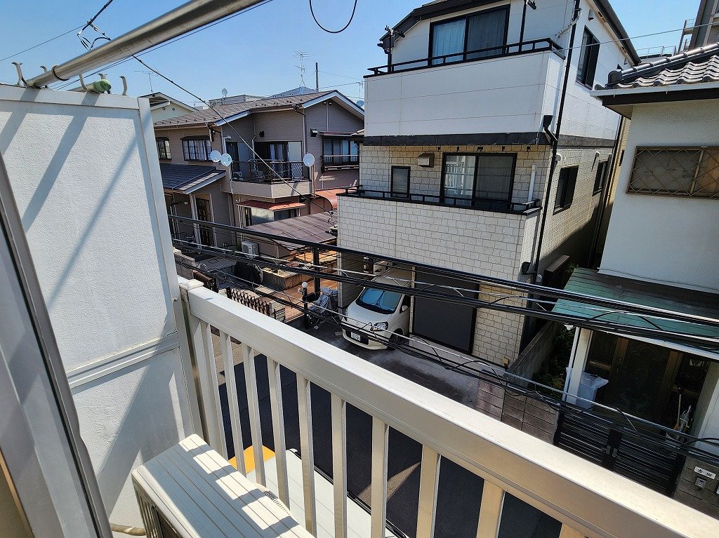 バルコニー　洗濯物もすぐ乾きます。