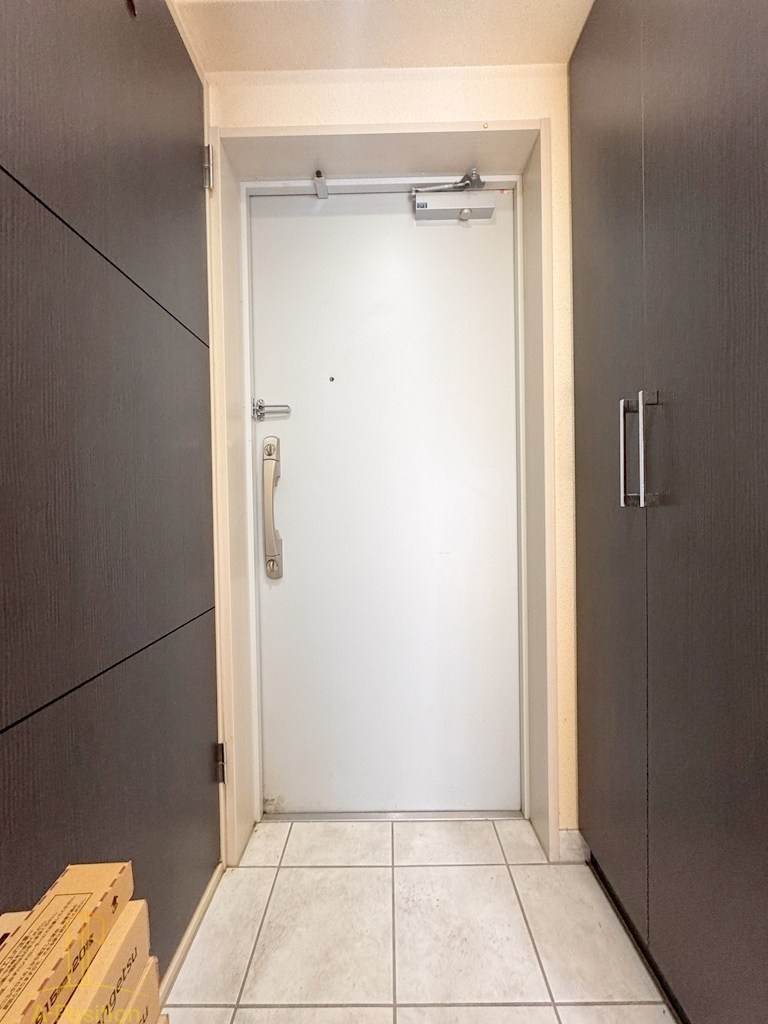 玄関　インボイス難波南レジデンス