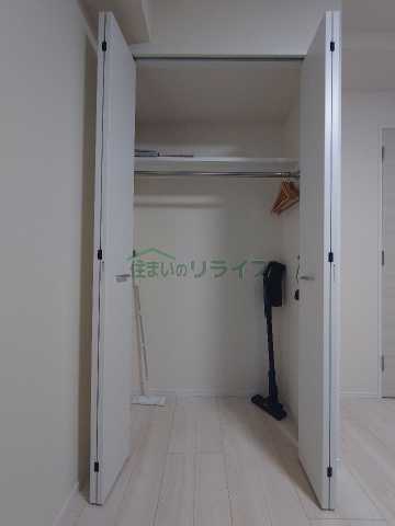 収納　別部屋参考写真となります。
