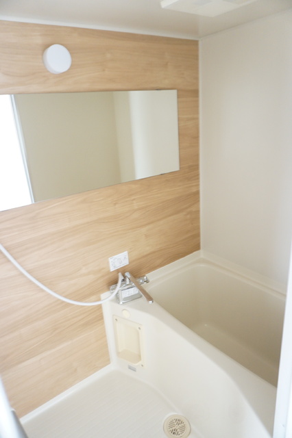 バス・シャワールーム　バスルーム