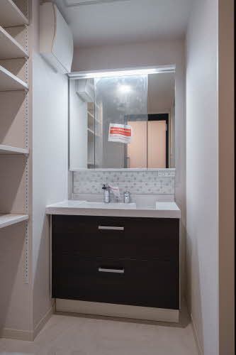 洗面設備　洗面化粧台