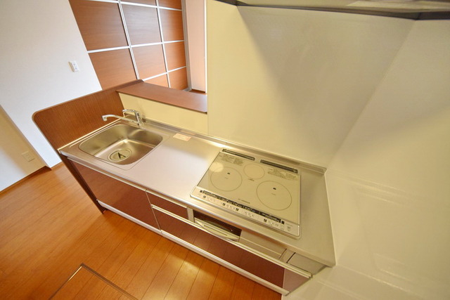 キッチン　反転タイプのお部屋です。